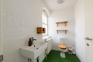 First Floor- click for photo gallery